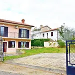 公寓 In Valica Mit Grossem Garten By Interhome *
