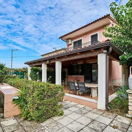 Appartement In Valica Mit Grossem Garten By Interhome Umag